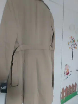 Abrigo Beige Clásico