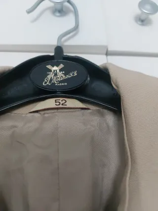 Abrigo Beige Clásico