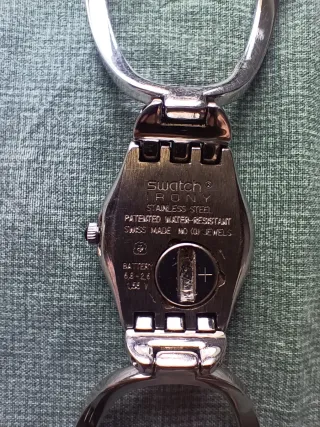 Swatch Irony Lady Fashion Link in Inox per Donna