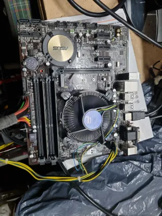 Placa Base Asus H97M-E + Intel i3 + 8GB RAM