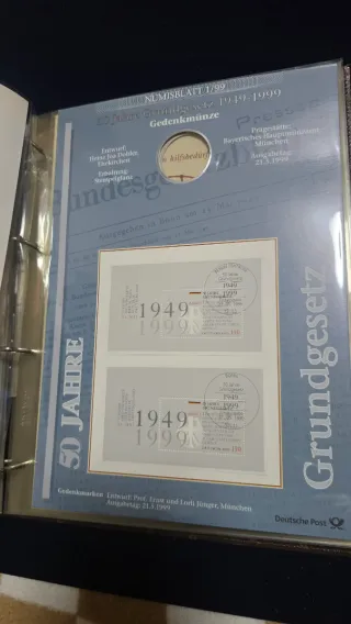 Álbum Numisblatter con 17 Blister de Sellos