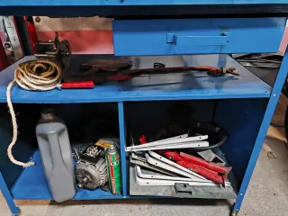 Banco de trabajo azul