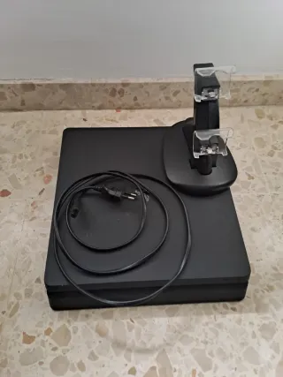 PS4 (PlayStation 4) Nera + Accessori