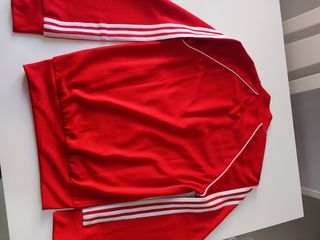 Chaqueta Adidas SST Adicolor Classics Roja Talla S