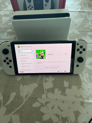 Nintendo Switch OLED Bianco e Nero