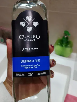 Pisco Cuatro Gallos Quebranta Puro 700ml