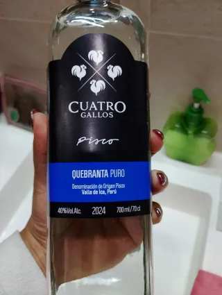 Pisco Cuatro Gallos Quebranta Puro 700ml