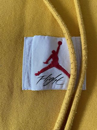 Sudadera Jordan Amarilla Talla M