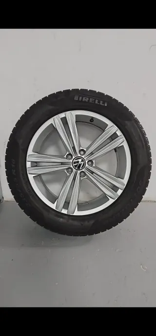 Llantas 18 VW Tiguan cin neumáticos PIRELLI