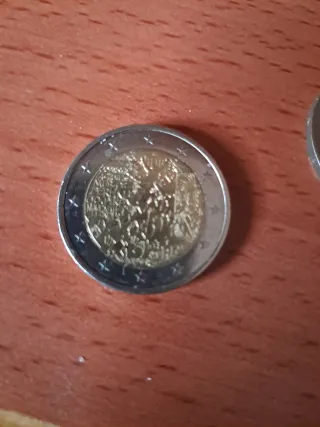 Monedas de 2 Euros a 4 euros cada una
