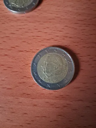 Monedas de 2 Euros a 4 euros cada una