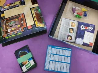 Lote 2 juegos: Trivial Pursuit Ed.Clásica + Cluedo