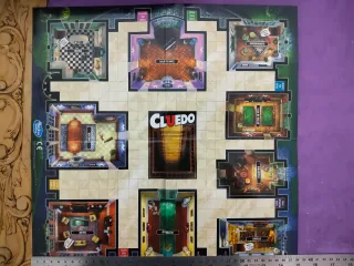 Lote 2 juegos: Trivial Pursuit Ed.Clásica + Cluedo