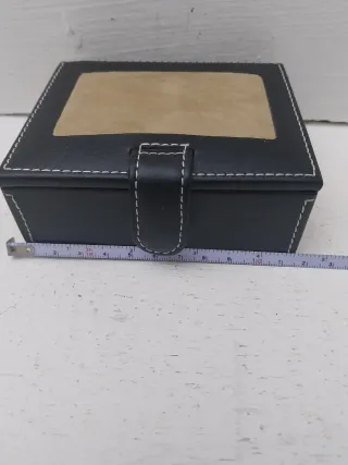 Attrezzo multifunzione con torcia