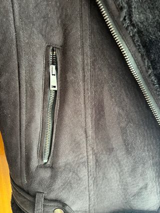 Abrigo Negro Stradivarius Talla S