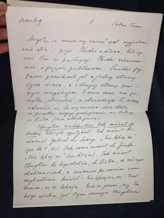 Cruzando el umbral de la Esperanza.