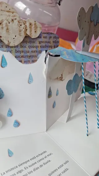 El monstruo de colores pop up