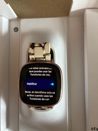 Fitbit Versa 4 oro rosa IMPECABLE