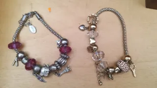 Confezione di 2 braccialetti Charm