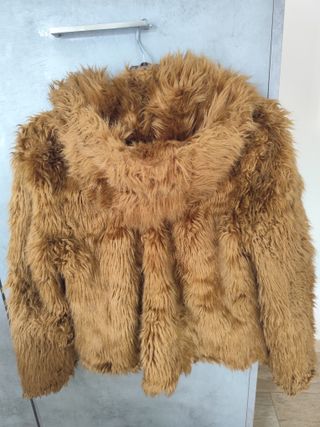Casaco pêlo sintético castanho