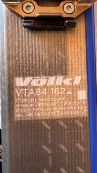 Esquís Völkl VTA 84 162cm + Pieles