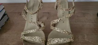 Sandalias de fiesta doradas