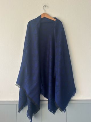 Manta Hermes Cachemira Azul y Negro