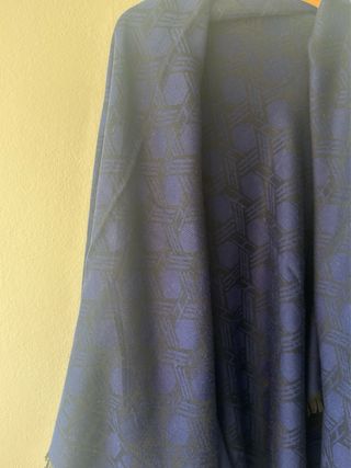 Manta Hermes Cachemira Azul y Negro