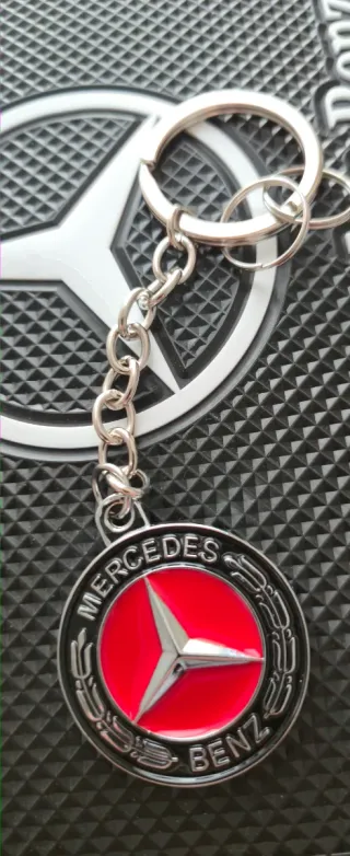 Llavero Mercedes Benz Serie Red