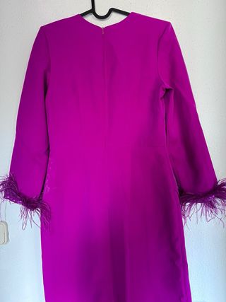 Vestido Miphai Morado con Plumas
