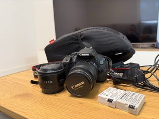 Canon EOS 650D Cámara DSLR + Lente