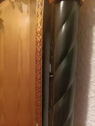 Mueble de entrada artesanal de forja y mármol