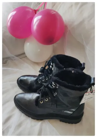 Botines Zara Piel y Pelo Talla 38