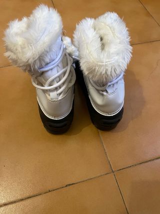 Botas de nieve blancas con forro de pelo