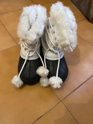 Botas de nieve blancas con forro de pelo