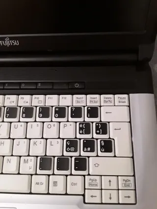 Fujitsu lifebook S Intel core i5 series S710 leggi