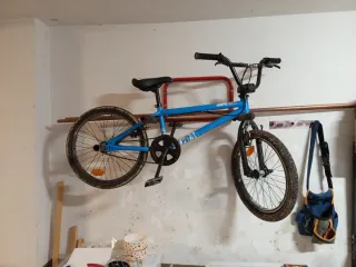 Bicicleta BMX azul NO HAGO ENVÍOS
