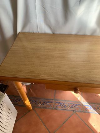 Mesa de cocina madera vintage con cajón