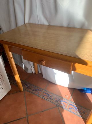 Mesa de cocina madera vintage con cajón