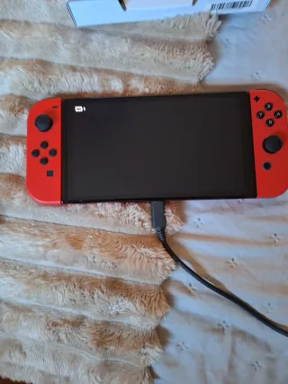Nintendo Switch OLED Edizione Mario Rosso