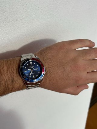 Seiko 5 Sport Pepsi Automático - Diver Style -41mm