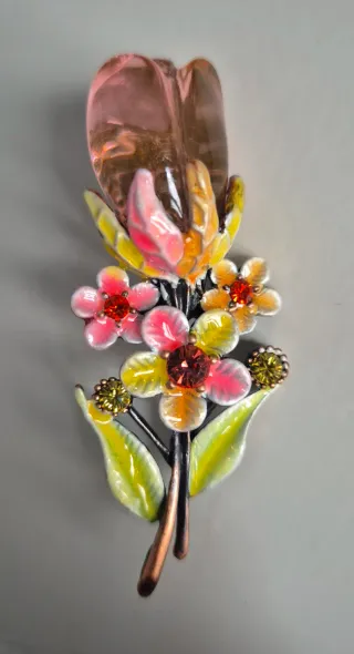 Broche flor rosa y amarillo