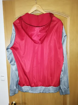 Chaqueta deportiva M gris y roja