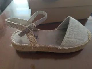 Espardeñas plateadas niña