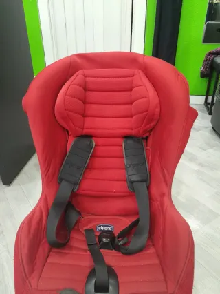 Silla de coche para bebé Chicco roja