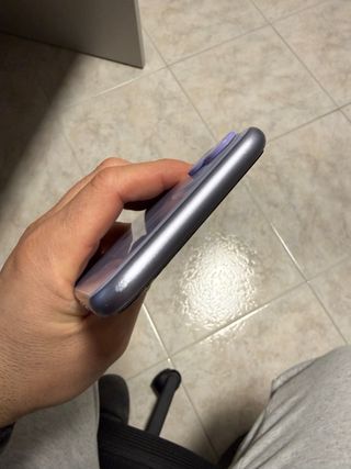 iPhone 11 Space viola