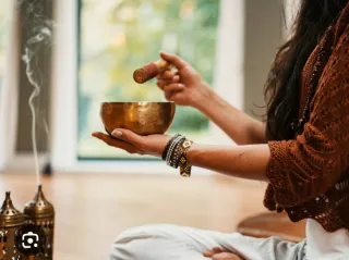 Limpieza energetica con cuencos tibetanos