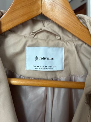 Gabardina Stradivarius Beige Talla M