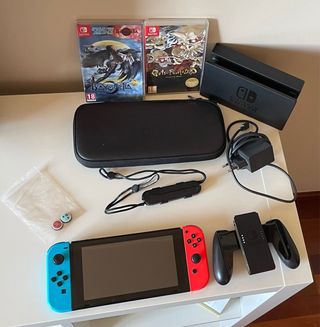 Nintendo Switch + 2 giochi + custodia