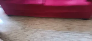 Sofá 2 plazas rojo con asientos abatibles